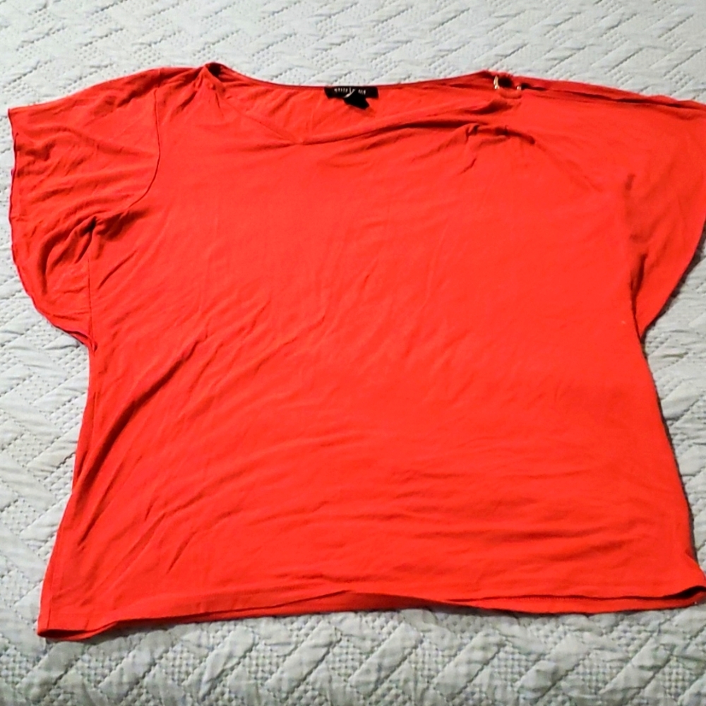 White House/Black Market Top